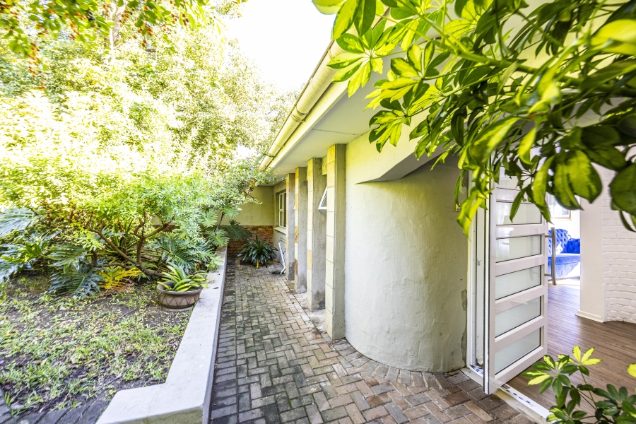 4 Bedroom Property for Sale in Beacon Bay Eastern Cape